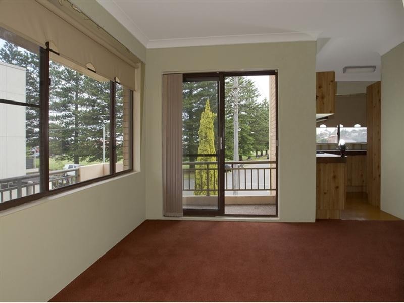 1/31 The Esplanade, Thirroul NSW 2515
