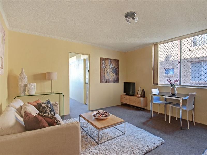 2/34 Pioneer Road, Bellambi NSW 2518