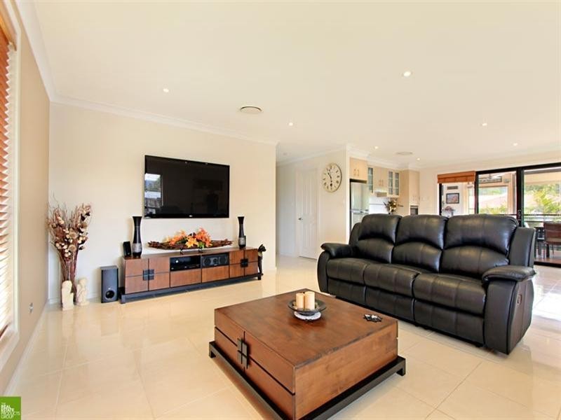 14 Pioneer Road, Bellambi NSW 2518