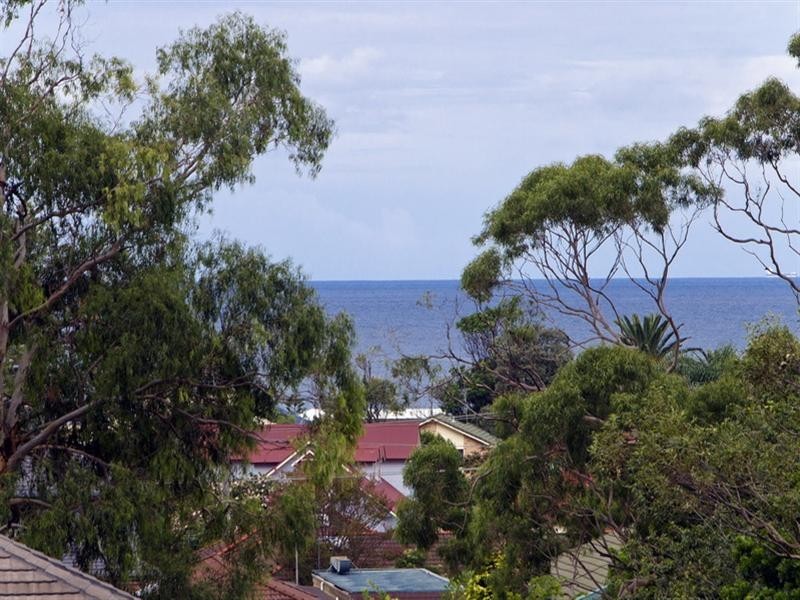 13/5 Station Street, Thirroul NSW 2515