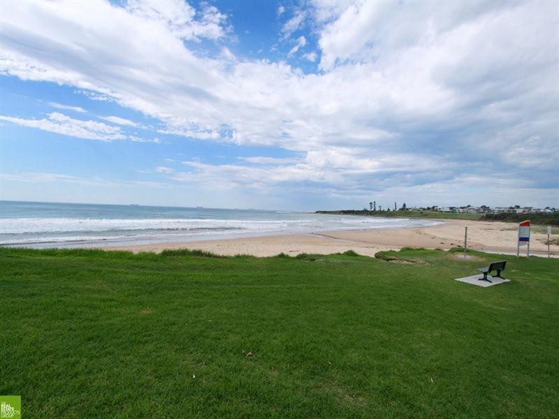 4 Brickworks Avnue, Thirroul NSW 2515