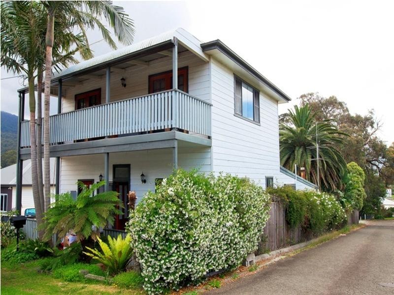 28 Hopetoun Street, Woonona NSW 2517