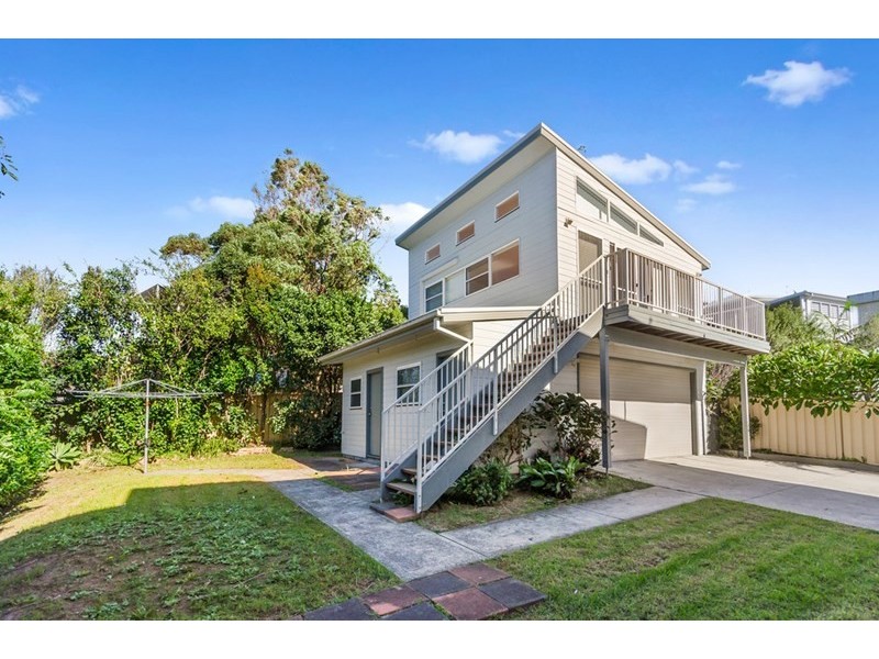 27 Somerville Street, Bulli NSW 2516