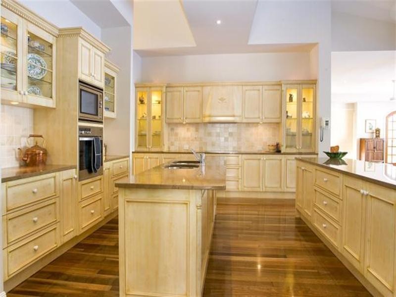 4 Tangmere Court, Noosa Heads QLD 4567