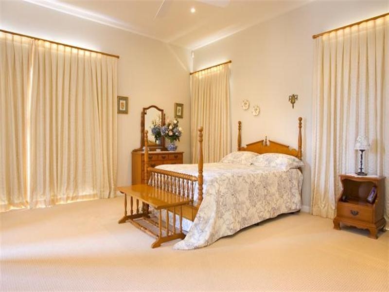 4 Tangmere Court, Noosa Heads QLD 4567