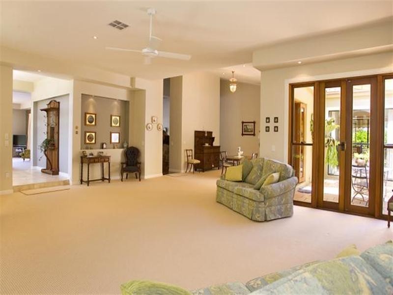 4 Tangmere Court, Noosa Heads QLD 4567