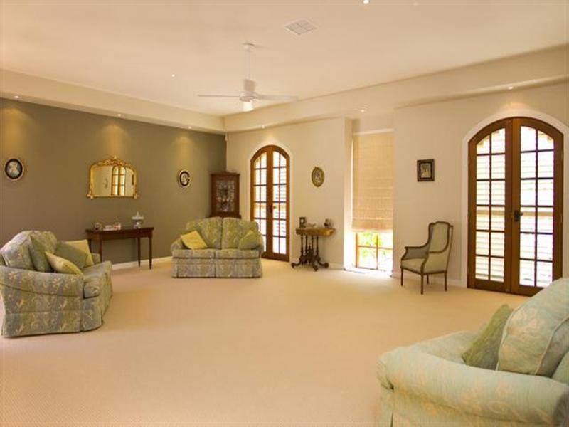 4 Tangmere Court, Noosa Heads QLD 4567