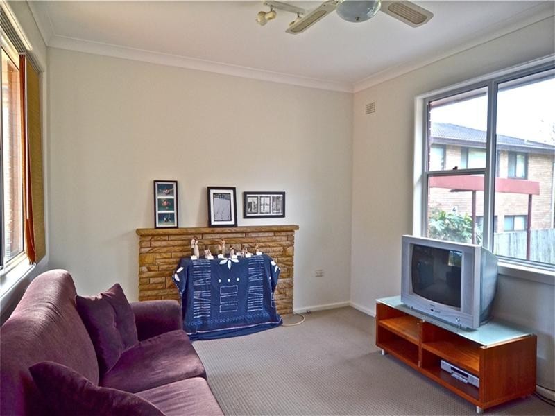 9 Gwyther Street, Bulli NSW 2516