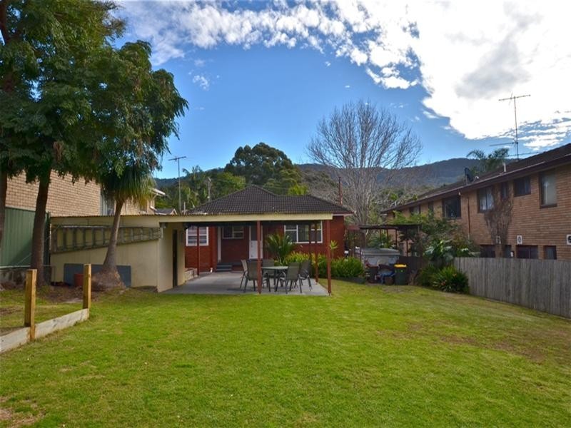 9 Gwyther Street, Bulli NSW 2516
