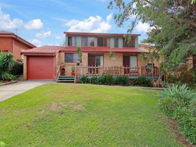 18 Corbett Avenue, Thirroul NSW 2515