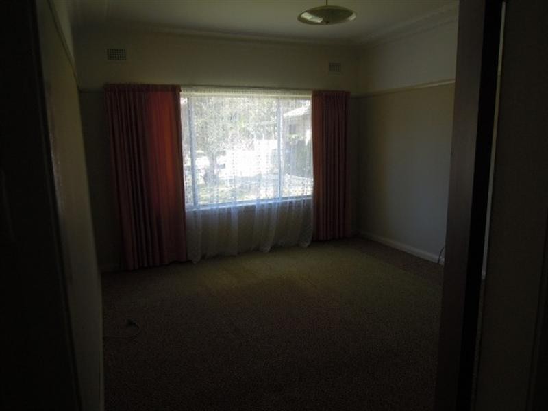 4 Mehaffy Street, Woonona NSW 2517