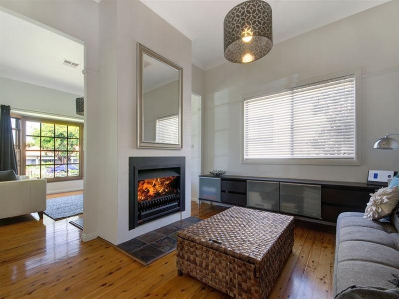 11a Lachlan Street, Thirroul NSW 2515