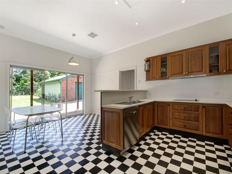 11a Lachlan Street, Thirroul NSW 2515