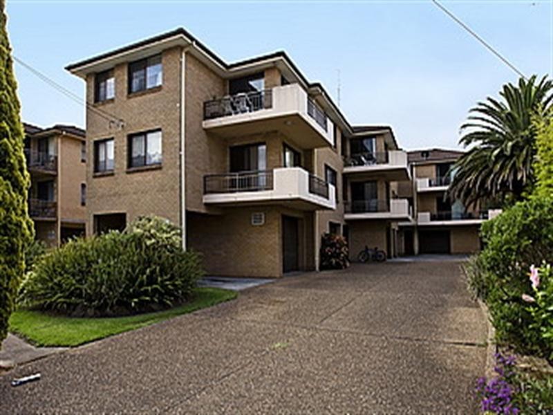 1/31 The Esplanade, Thirroul NSW 2515