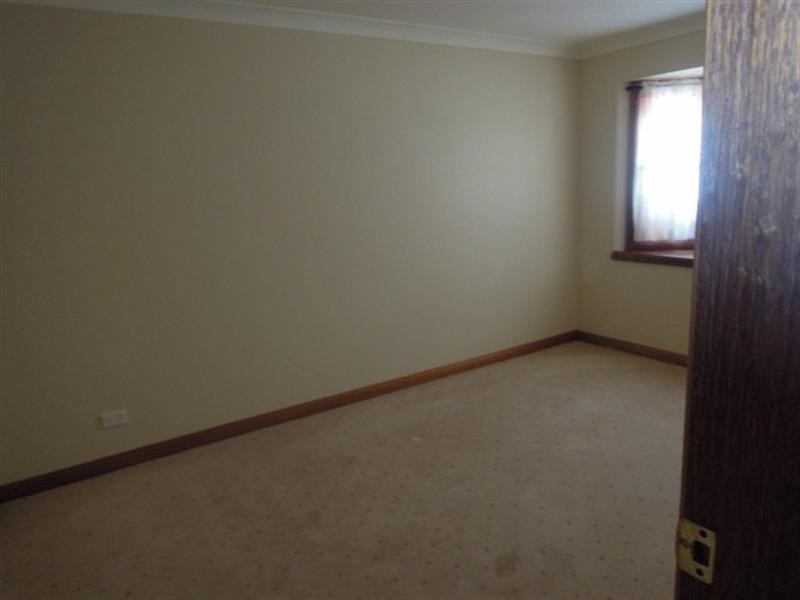 26 Camden Grove, Figtree NSW 2525