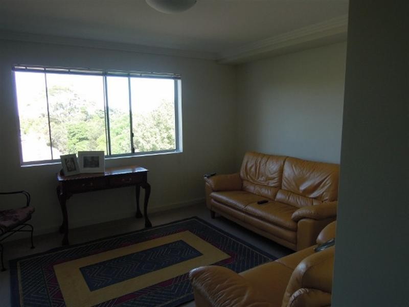 12/5 Station Street, Thirroul NSW 2515