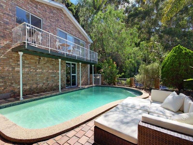 42 Kanangra Drive, Thirroul NSW 2515