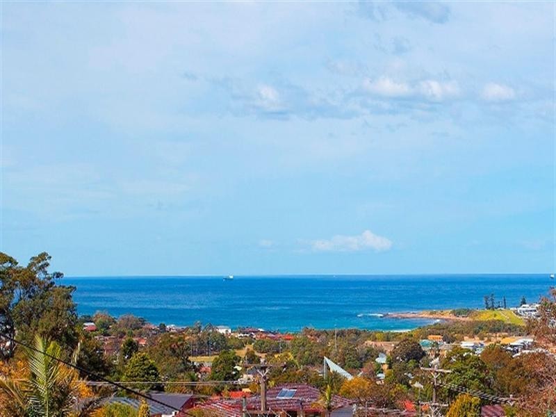 27 Kanangra Drive, Thirroul NSW 2515