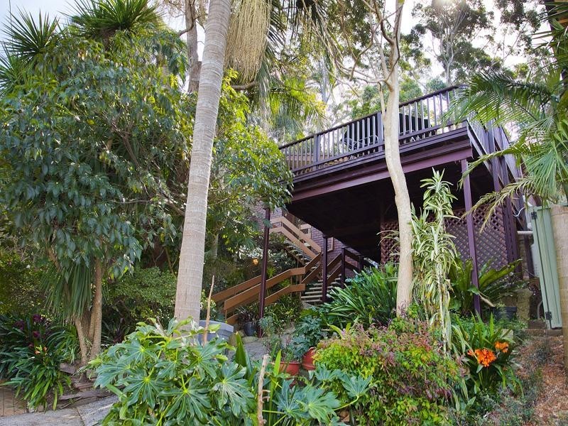 27 Kanangra Drive, Thirroul NSW 2515