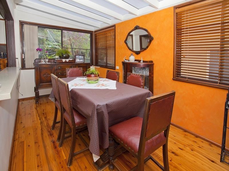 27 Kanangra Drive, Thirroul NSW 2515