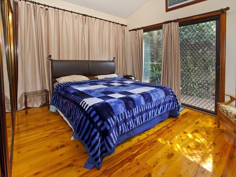 27 Kanangra Drive, Thirroul NSW 2515