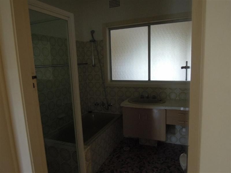 56 Lachlan Street, Thirroul NSW 2515