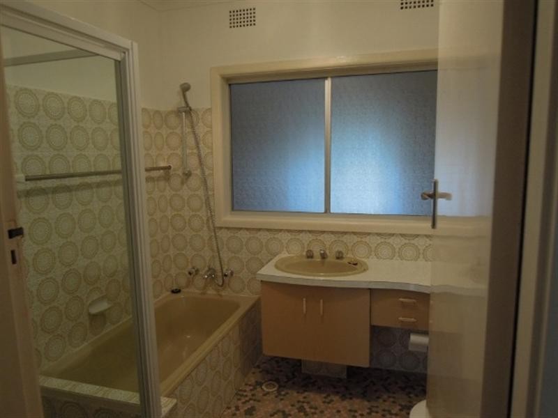 56 Lachlan Street, Thirroul NSW 2515