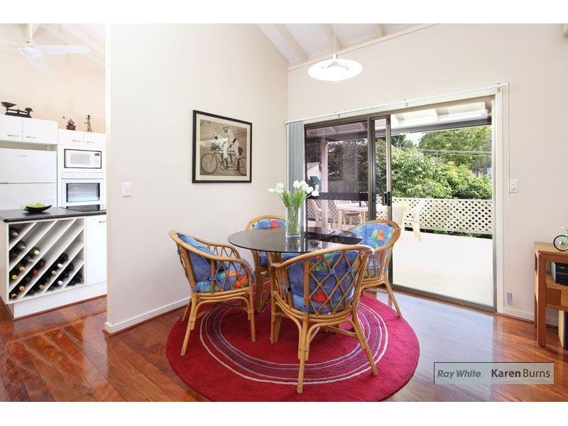 19 Ashburton Street, Chapel Hill QLD 4069