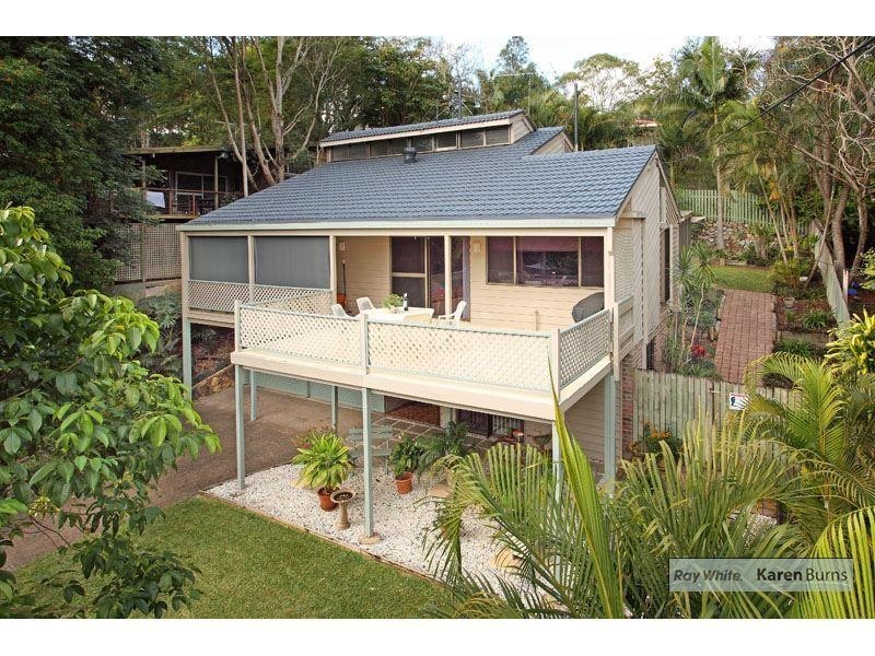 19 Ashburton Street, Chapel Hill QLD 4069