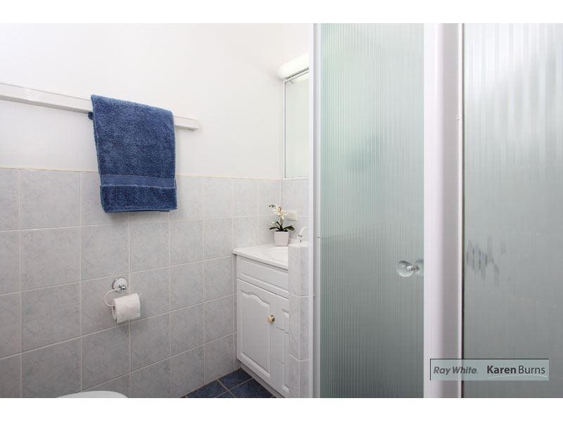 19 Ashburton Street, Chapel Hill QLD 4069