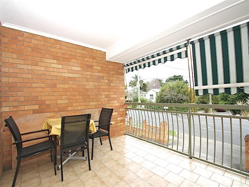 6/94 Cavendish Road, Coorparoo QLD 4151