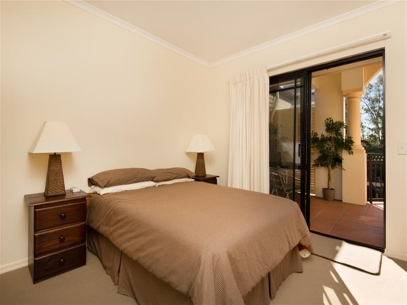 5/127 Macquarie Street, St Lucia QLD 4067