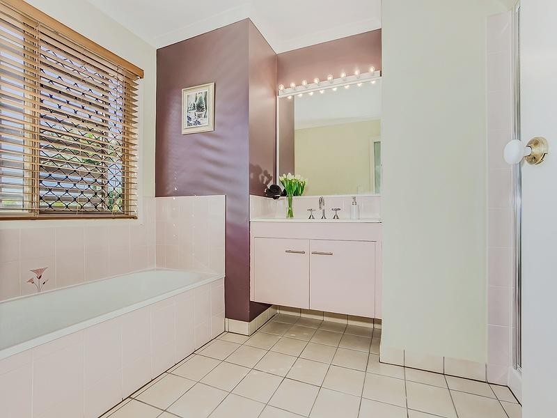 62 Raeside Street, Westlake QLD 4074