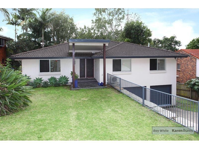 28 Kersley Road, Kenmore QLD 4069