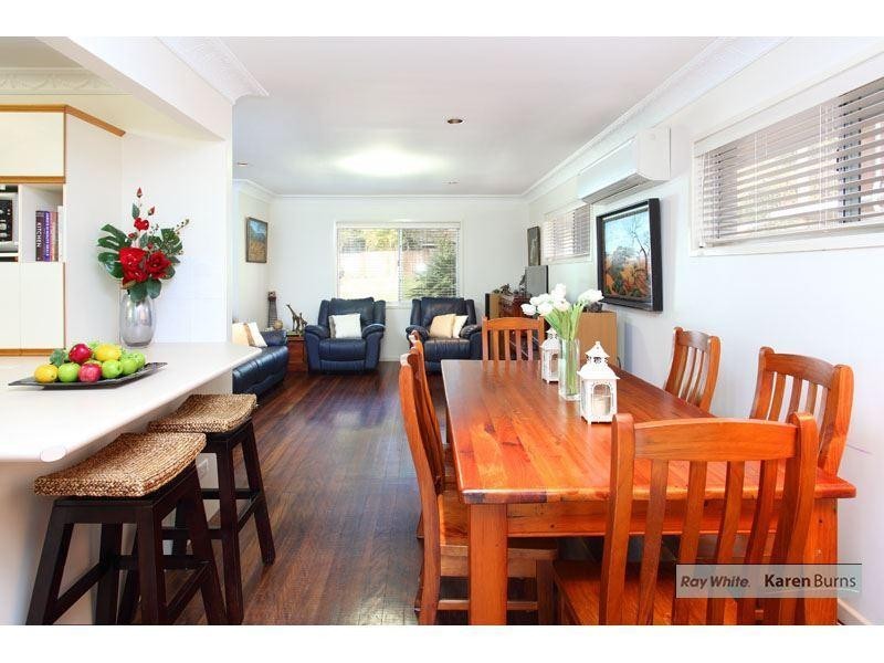 28 Kersley Road, Kenmore QLD 4069