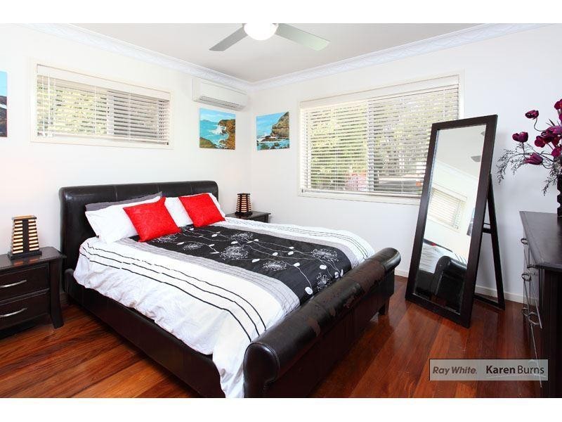 28 Kersley Road, Kenmore QLD 4069