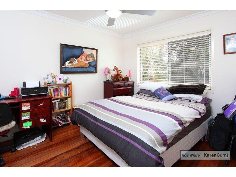 28 Kersley Road, Kenmore QLD 4069