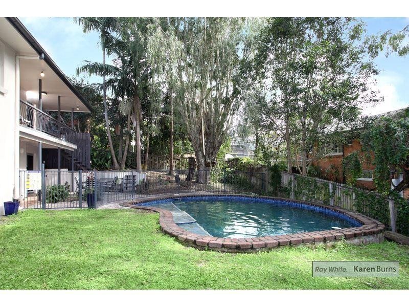 28 Kersley Road, Kenmore QLD 4069