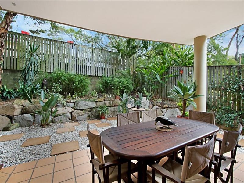 2/29 Ascog Terrace, Toowong QLD 4066