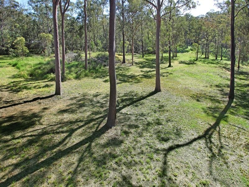 210 Sugars Road, Anstead QLD 4070