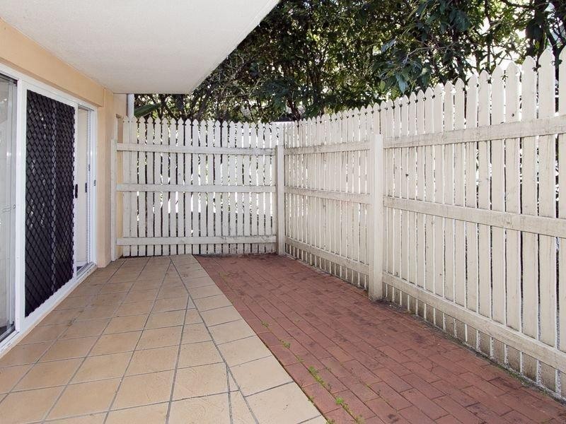 2/44 Lissner Street, Toowong QLD 4066