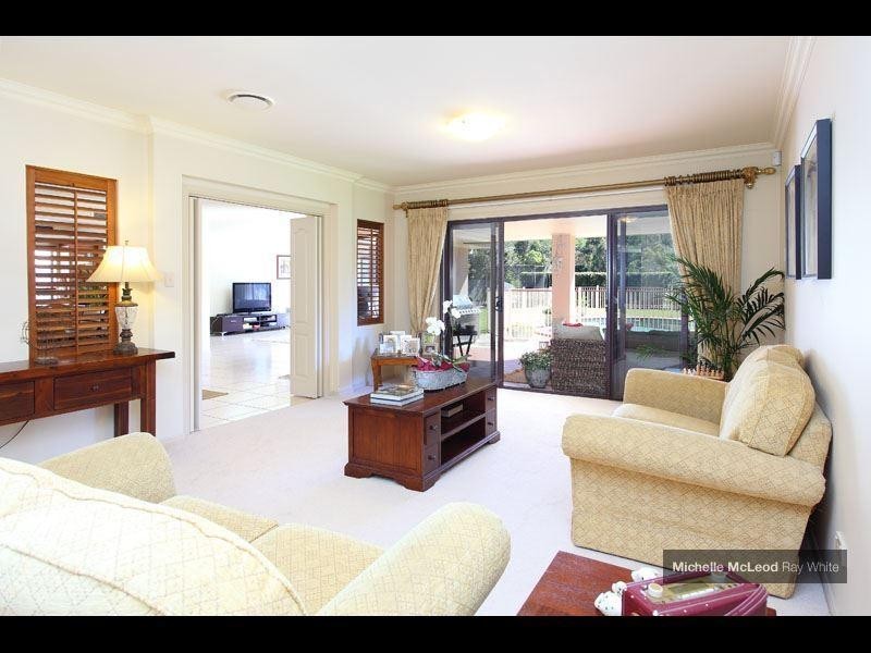 45 Blackbutt Place, Brookfield QLD 4069