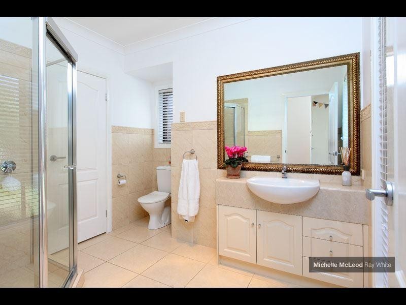 45 Blackbutt Place, Brookfield QLD 4069