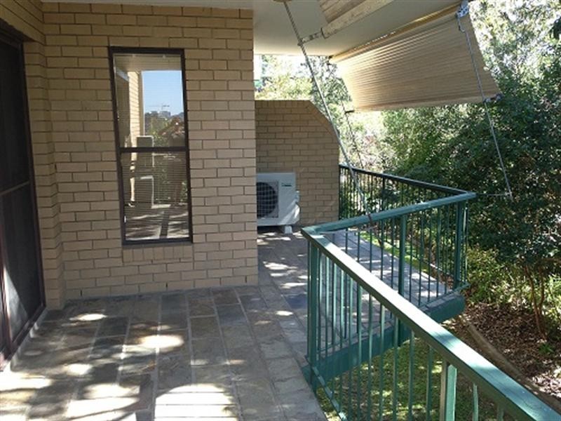 2/31 Chasely Street, Auchenflower QLD 4066