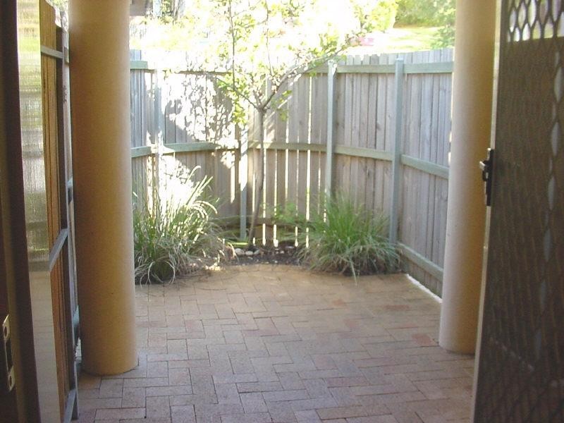 1/23 Lima Street, Auchenflower QLD 4066