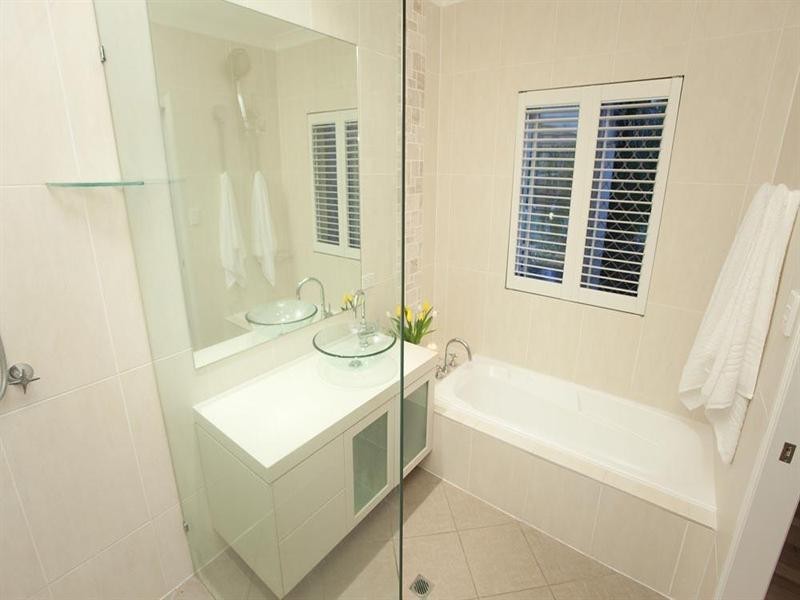 60 Drysdale Crescent, Brookfield QLD 4069