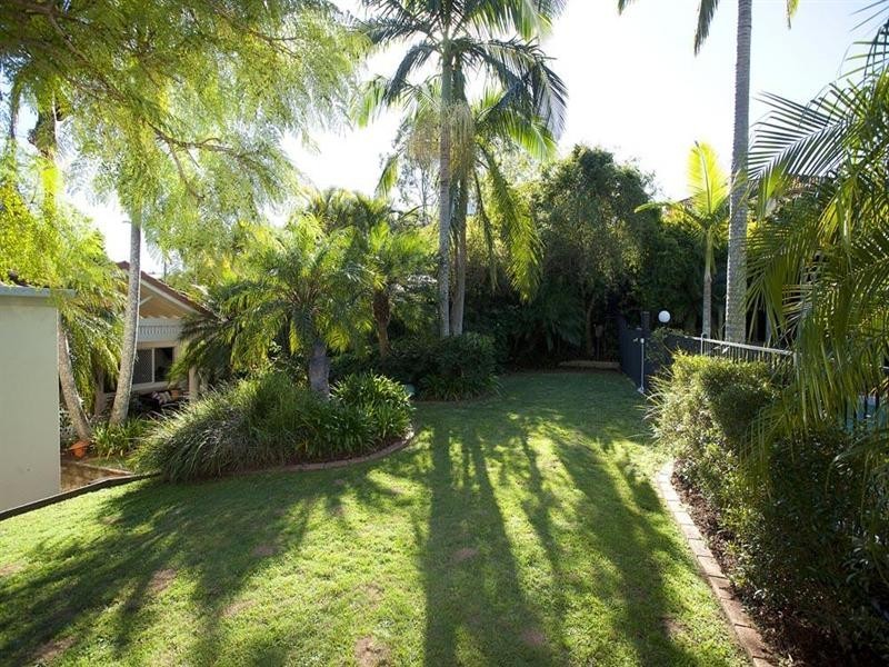 60 Drysdale Crescent, Brookfield QLD 4069