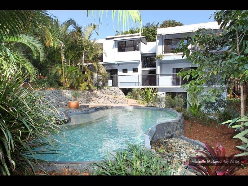 30 Chapel Hill Road, Chapel Hill QLD 4069