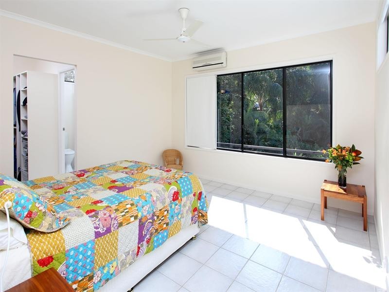 30 Chapel Hill Road, Chapel Hill QLD 4069