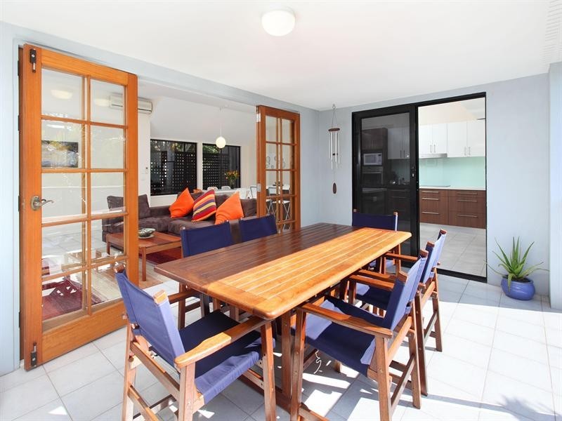 30 Chapel Hill Road, Chapel Hill QLD 4069